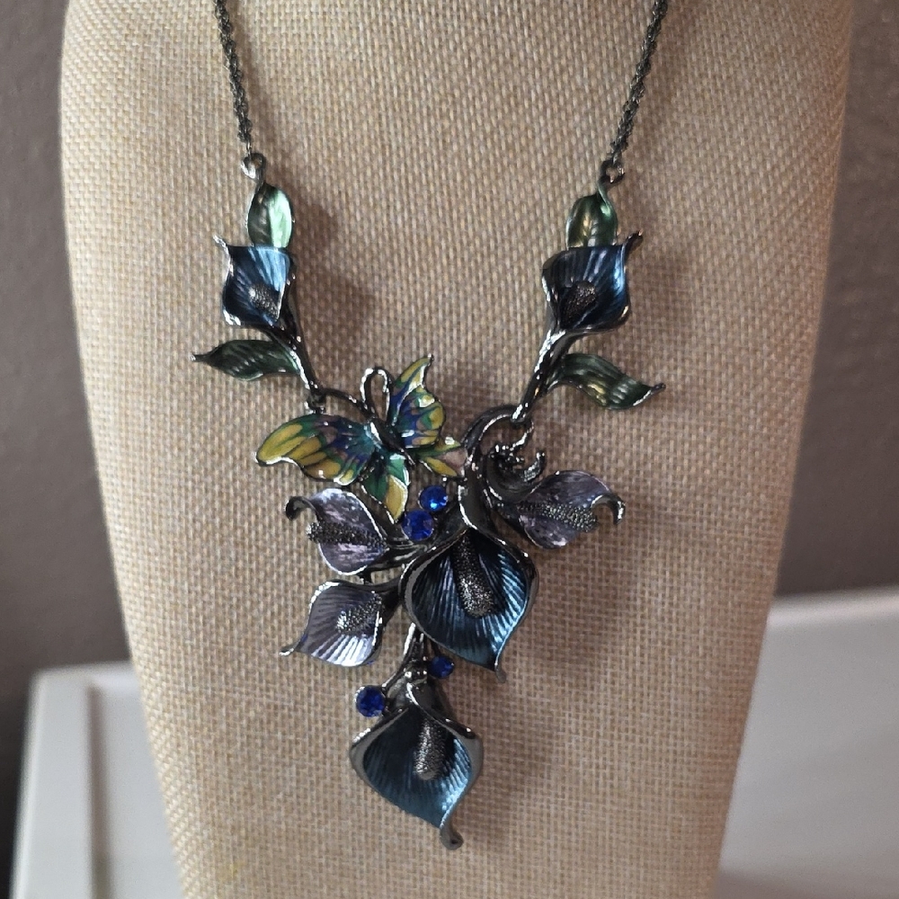 Flower Garden Bib Necklace